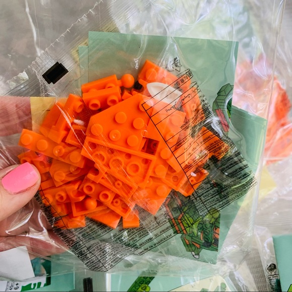 Brand new set of 8 packs of Lego-like building sets. Party favors. Jumei brand - Picture 4 of 13